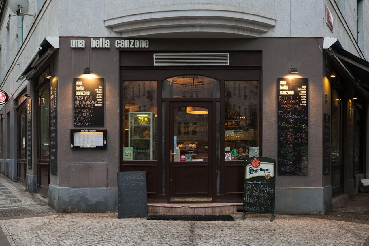 City Castle Aparthotel Prague Exterior photo